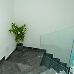 Pupa Ru Capu *